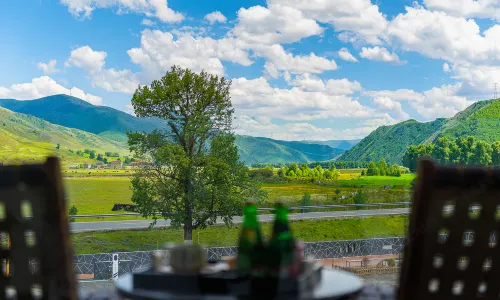 Bowan•Valley  Hotel