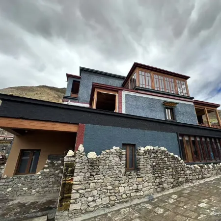 Sa'gya Ancient City Pingcuo Kangsang Wenhua Yichan Homestay