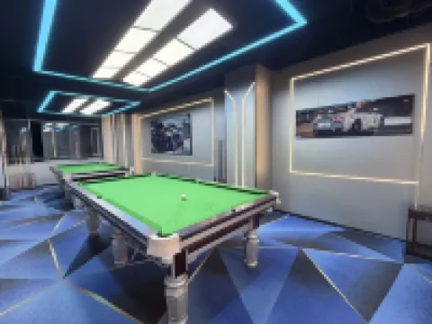 Qianshan Night E-sports Theme Hotel