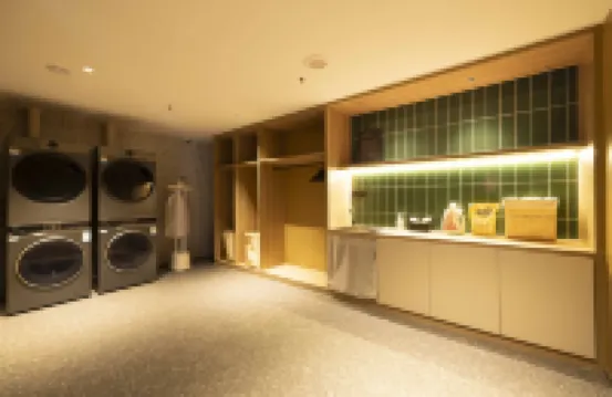 Mehood Lizhi Hotel (Yanji Department Store Yanbian University Internet-famous Wall Branch)