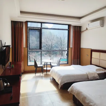 Luren Hostel
