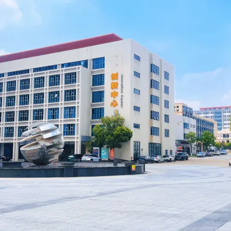 Zhongxin Business Apartment