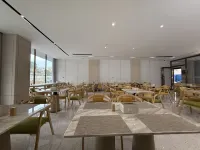 Gaozhou Nanhao Collection Hotel