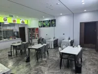 Yunlan Hotel (Zhaotong Ludian Zhuti Culture Park Branch)