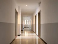 Xueju Express Hotel (Gesar King City)