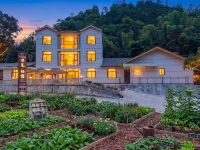 Meet the destination homestay Hotels in Hefeng