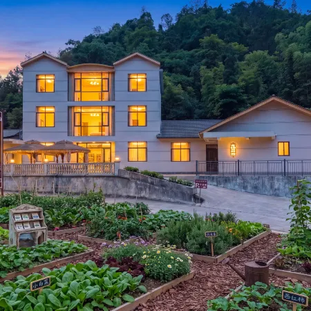 Meet the destination homestay