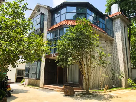 Longzhou Tianzhi'e Villa Hotel Отели в г. Лунчжоу