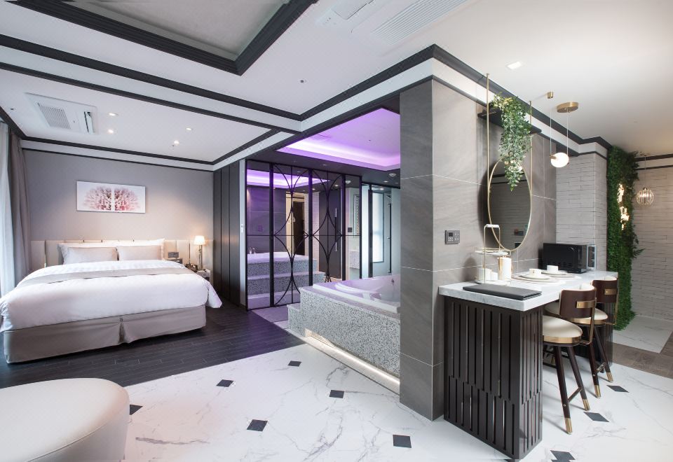 [유탑 부티크 호텔의 세련된 외관 이미지]