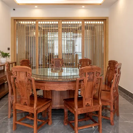 Huari Grand Hotel (Jiuhua Mountain Transfer Center)