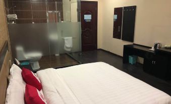 Yijia Hotel