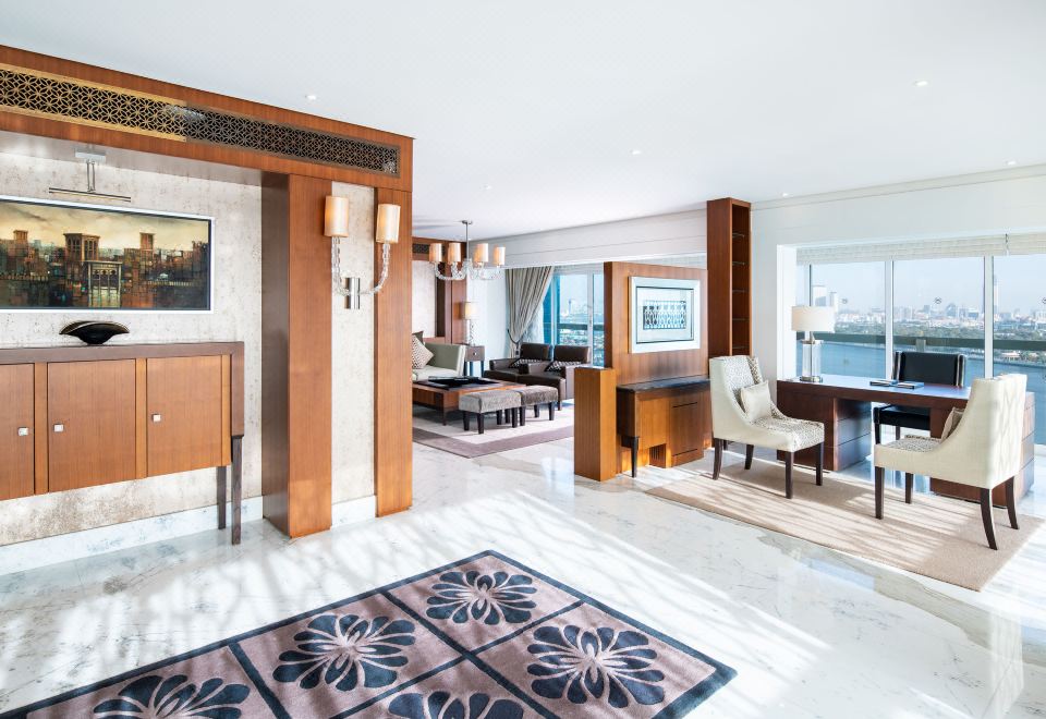 쉐라톤 두바이 크리크 호텔 & 타워