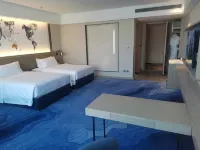 Kyriad Hotel (Anshan Railway Station City Government Square) - Swimmingpools