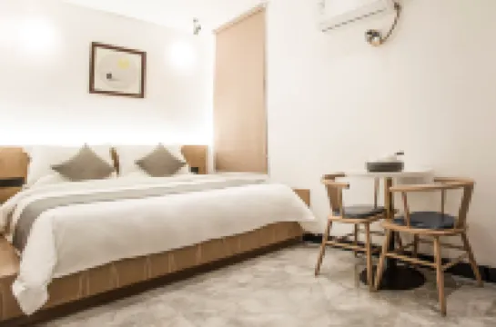 West Lake Yingxiu·Man Ting Fang Homestay Hotel berhampiran Chaojingmen