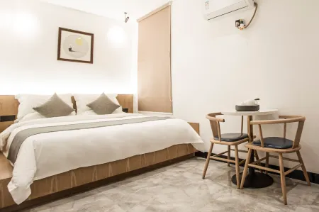 West Lake Yingxiu·Man Ting Fang Homestay