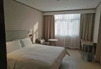 Hanting Hotel (Hebi Municipal Government Store) Hotels near Pedestrian Street (Jiuzhou Road)