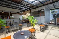 Sekararum Butik Syariah Guesthouse - Frühstück