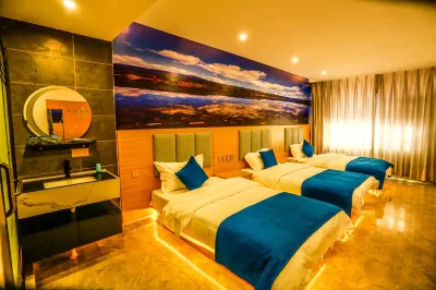 Lugu Lake Lanbo Bay exclusive courtyard Hotels near Lugu Lake's Goddess Bay