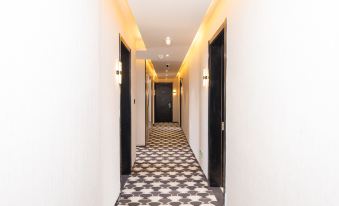 Manqi Hotel (Shanghai National Convention and Exhibition Center)