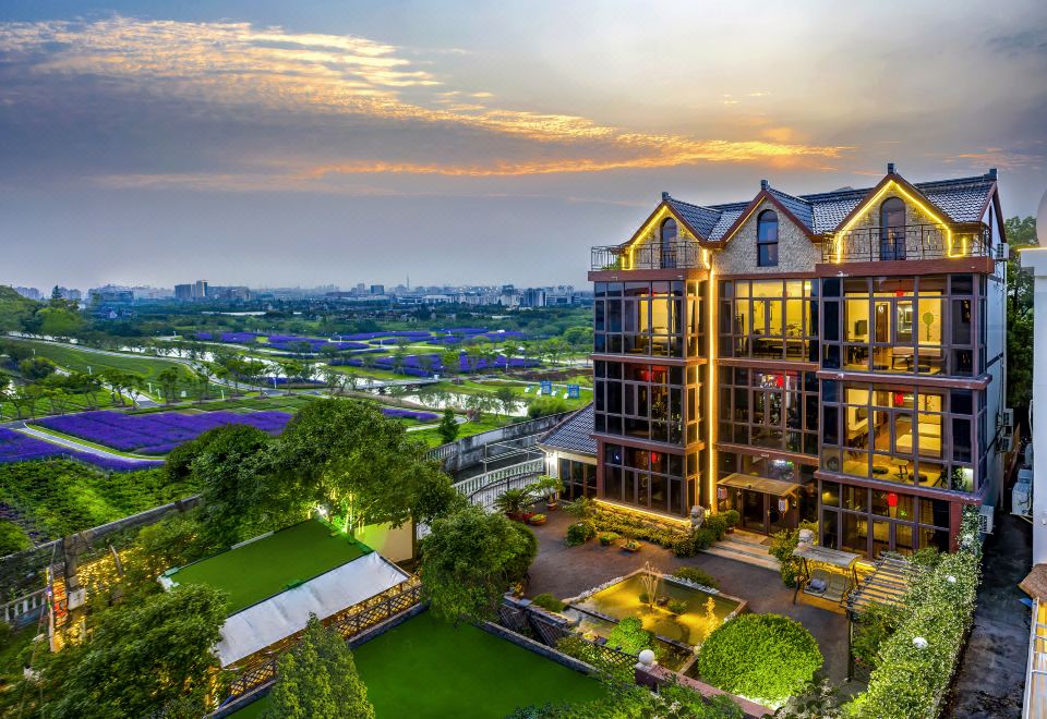 hotel overview picture