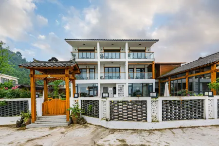 Floral Hotel·Guiyang Xingxiu Hotel Отели рядом с достопримечательностью «Gaopoxiang Passenger Transport Terminal»