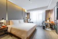 Atour Hotel (Xijing Hospital Xi'an Hujiamiao subway station store) Отели в г. Сиань