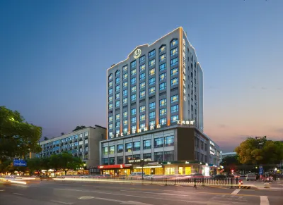 JunYi YunJing Hotel