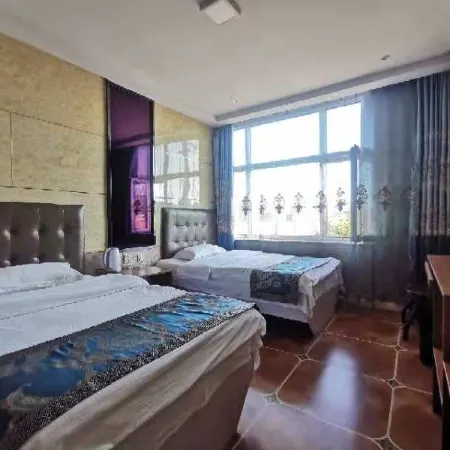 Tailai Hanting Hotel