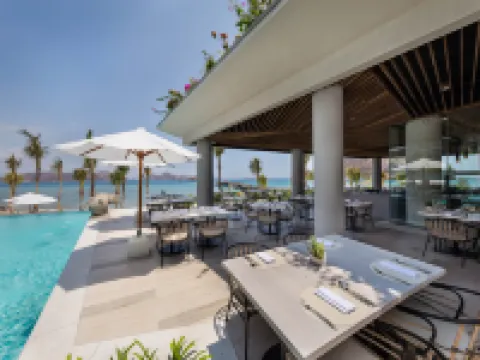 アヤナ コモド ワエチチュビーチ コモドのホテル