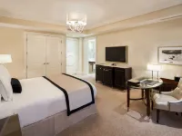 The Ritz-Carlton, Montreal Hotels near Quartier des Spectacles