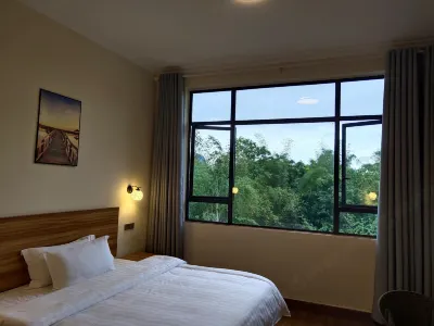 Yangshuojiangbian Inn Hotels in Welfare Ancient Town Scenic Spot
