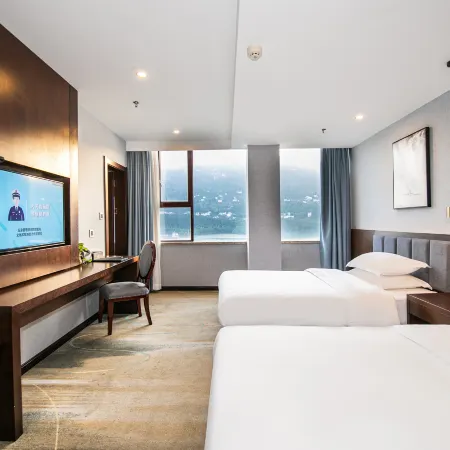 Yunyang Jiangjin Hotel