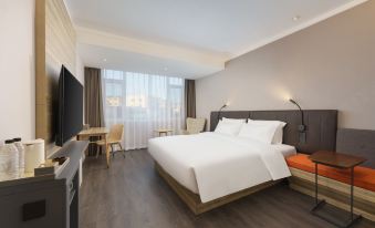 HanTing Hotel (Donggang Huanghai Dashichang)