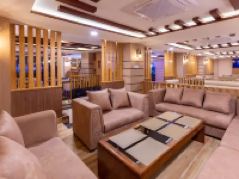 Chitwan Midtown Hotel Hotels in Chitwan