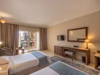 Serenity Alpha Beach - Ex Serenity Makadi Beach Hotels near Grand Waterworld Makadi : Water Slides
