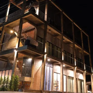 Black Elephant Boutique