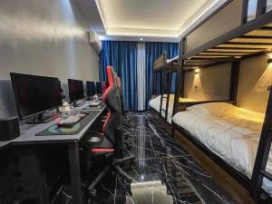 Xinzheng Orange E-sports Hotel (Henan University of Engineering Longhu Campus Branch)