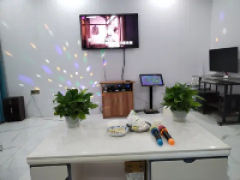 Chongqing Shishi Farmhouse