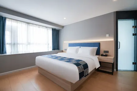 Aifeel Hotel (Dali Taiye International Plaza)
