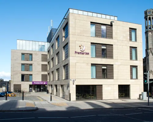 بريميير إن ادينبر سيسكسي ي ورك بليس/ست جيمس كوارتر Hotels near واترلو بليس