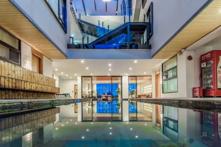 Yisu Yunzhi Boutique Lake View Hotel Отели рядом с достопримечательностью «Fairy Cave»