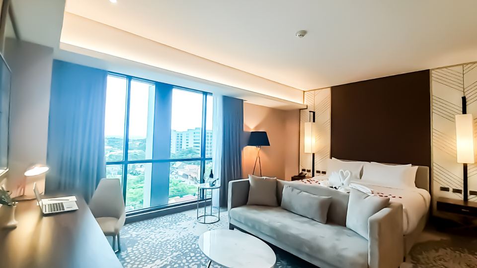 The Excelsior Hotel Las Piñas