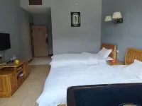 Shibing Qinghong Hotel