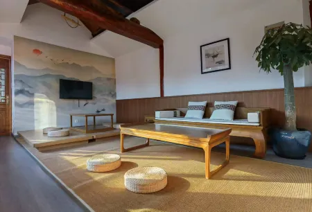 Baoshun House B&B Отели рядом с достопримечательностью «Jingxi Wulituo Folk-custom Exhibition Hall»