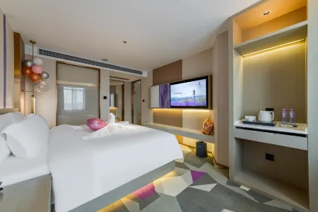 Lavande Hotel (Foshan West Railway Station Shishan)