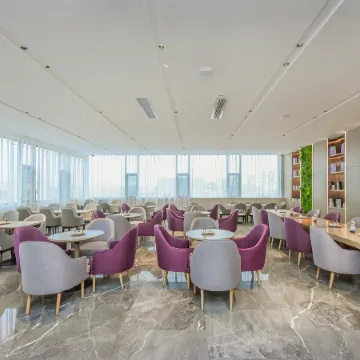 Lavande Hotel (Qujing Luliang North Bus Station)