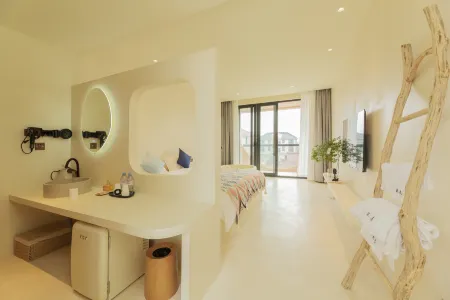 Shanghai Naying Holiday Camping & Guesthouse Отели рядом с достопримечательностью «Shanghai Industry and Commerce Foreign Language College South Campus»