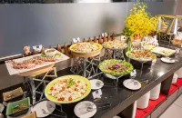 Bonza Hotel - Desayuno