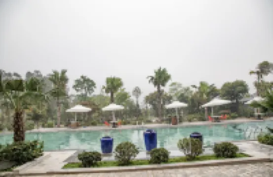 Paradise Soc Son Resort Hotels in Pho Yen