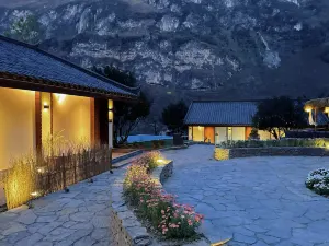 枕宿·枕山河峽谷野奢度假民宿